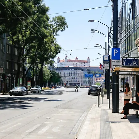 Kesselbauer - Luxury With Free Parking ブラチスラヴァ